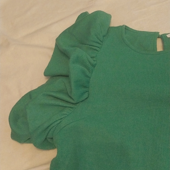 Butterfly Sleeve Top - Picture 3 of 10